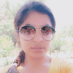 Meet your Posher, Aracely